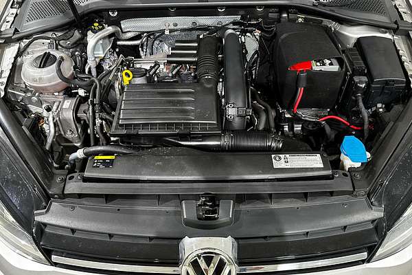 2013 Volkswagen Golf 103TSI Highline 7