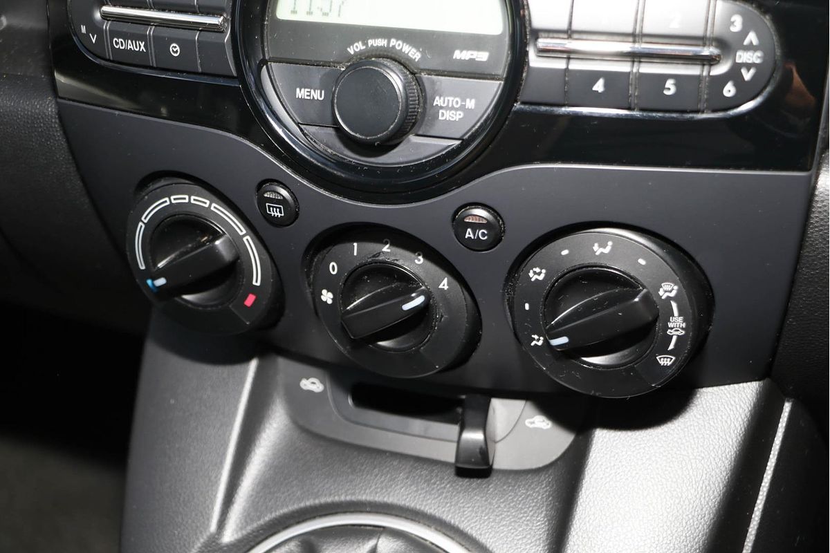 2011 Mazda 2 Neo DE Series 1