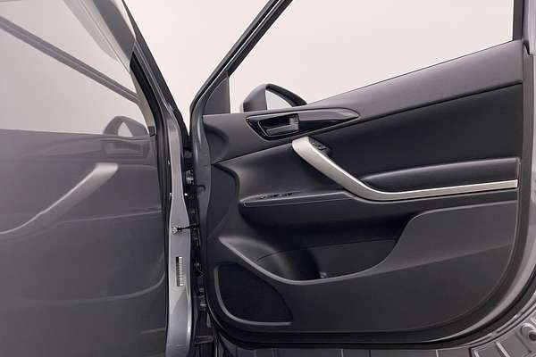 2023 Mitsubishi Eclipse Cross LS YB