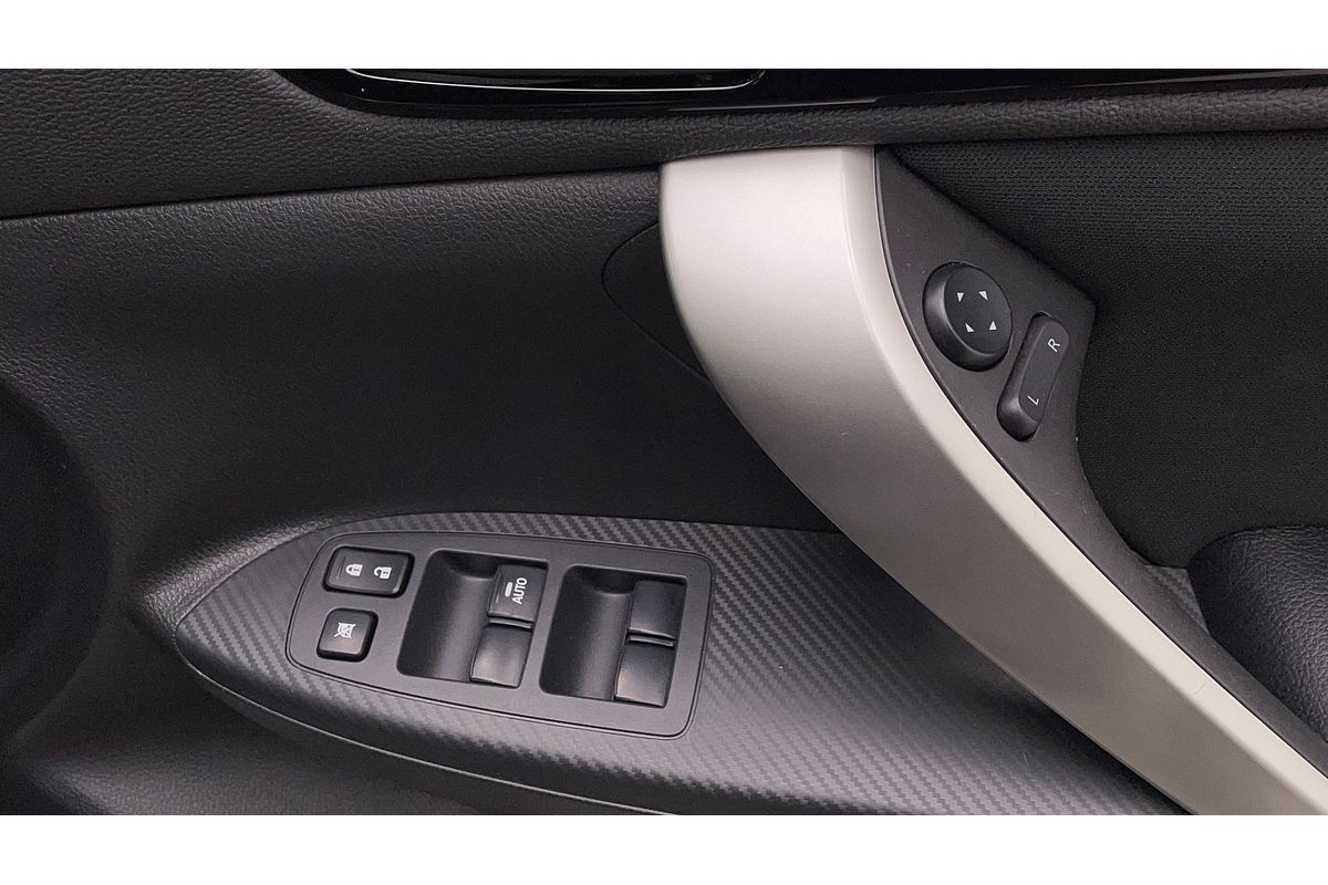 2023 Mitsubishi Eclipse Cross LS YB