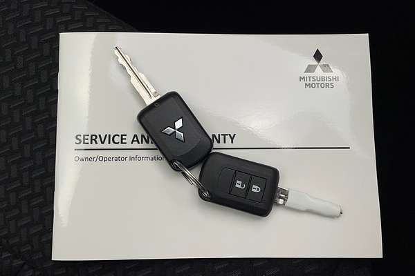 2023 Mitsubishi Eclipse Cross LS YB