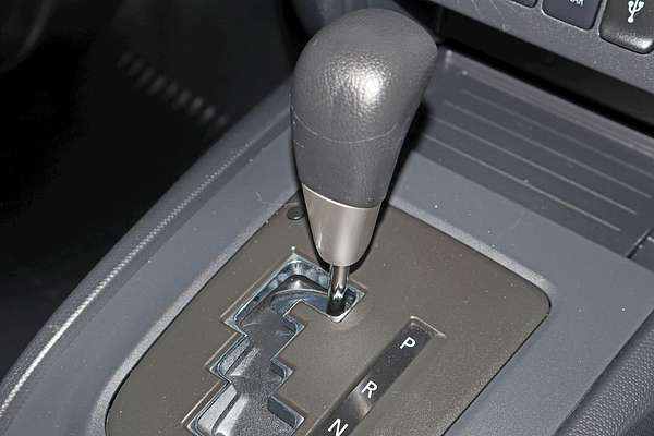 2022 Mitsubishi Triton GLX MR 4X4