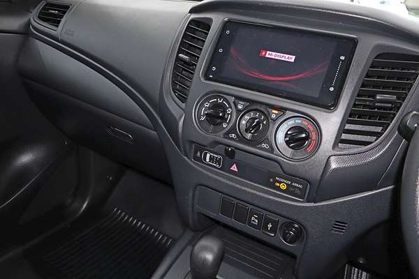 2022 Mitsubishi Triton GLX MR 4X4