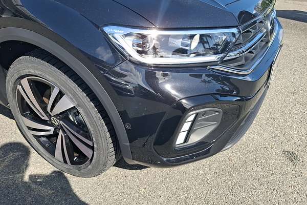 2024 Volkswagen T-Roc 140TSI R-Line D11