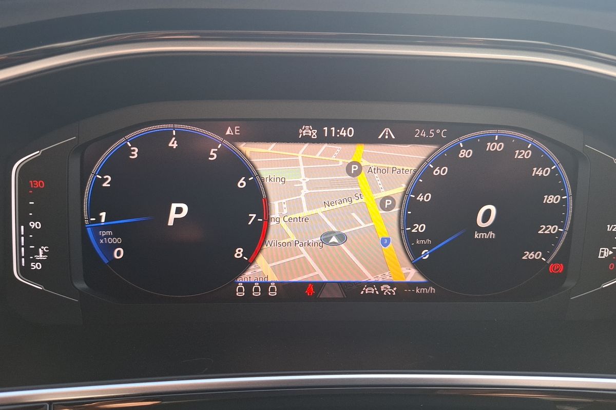 2024 Volkswagen T-Roc 140TSI R-Line D11
