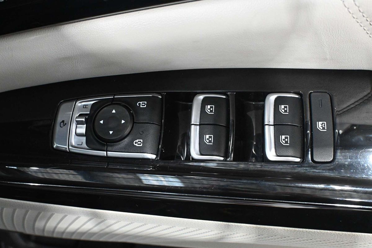 2022 Kia Carnival Platinum KA4