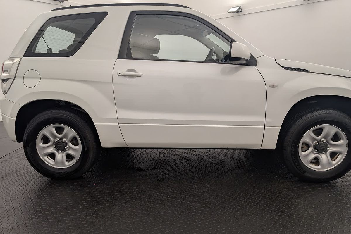 2014 Suzuki Grand Vitara Navigator JB