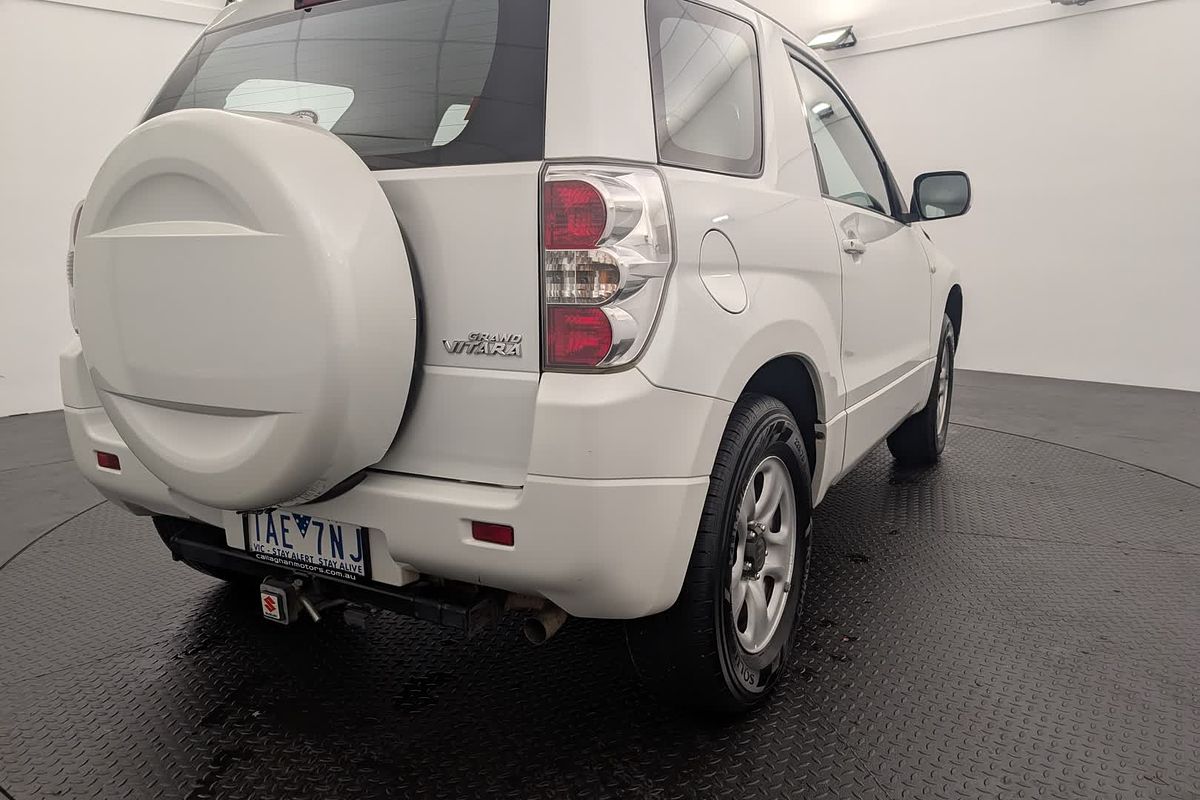 2014 Suzuki Grand Vitara Navigator JB