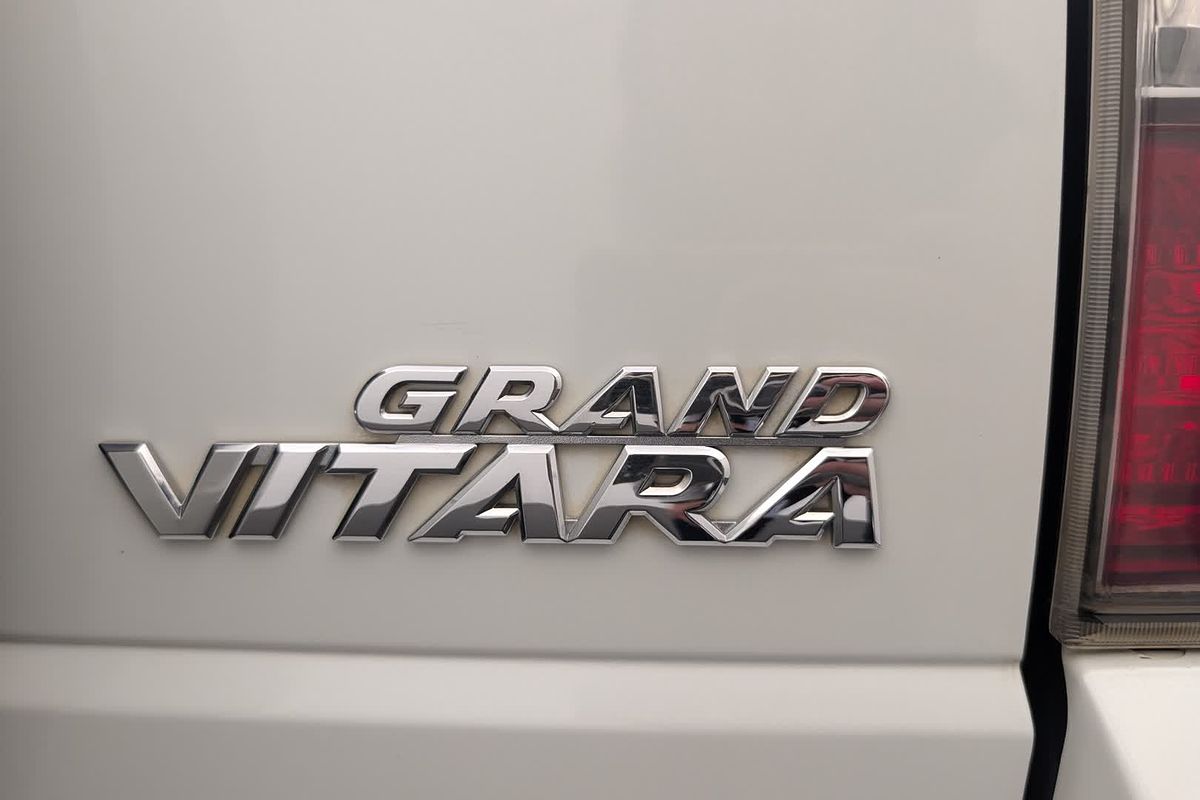 2014 Suzuki Grand Vitara Navigator JB