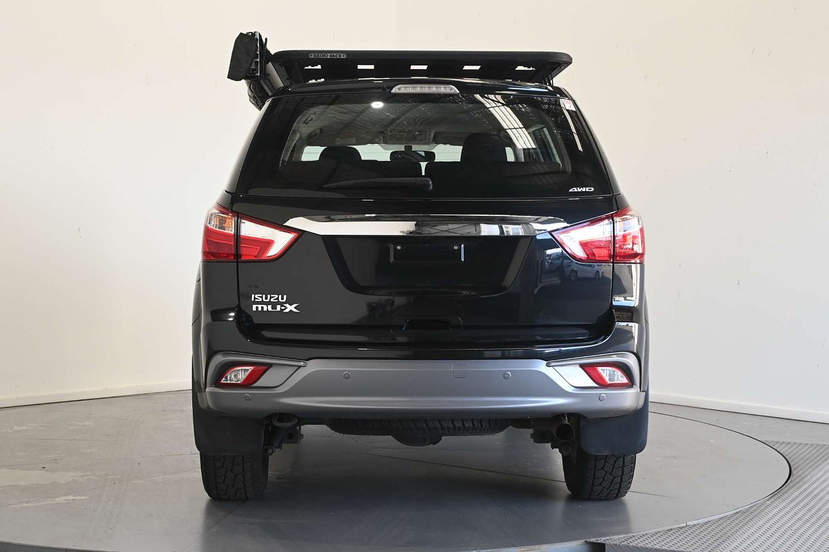 2019 Isuzu MU-X LS-M