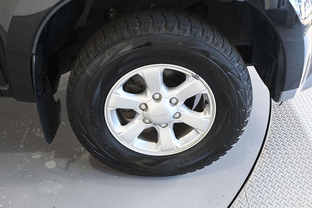 2019 Isuzu MU-X LS-M