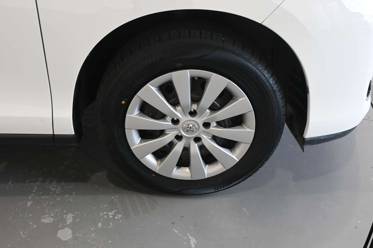 2018 Toyota Tarago GLi ACR50R