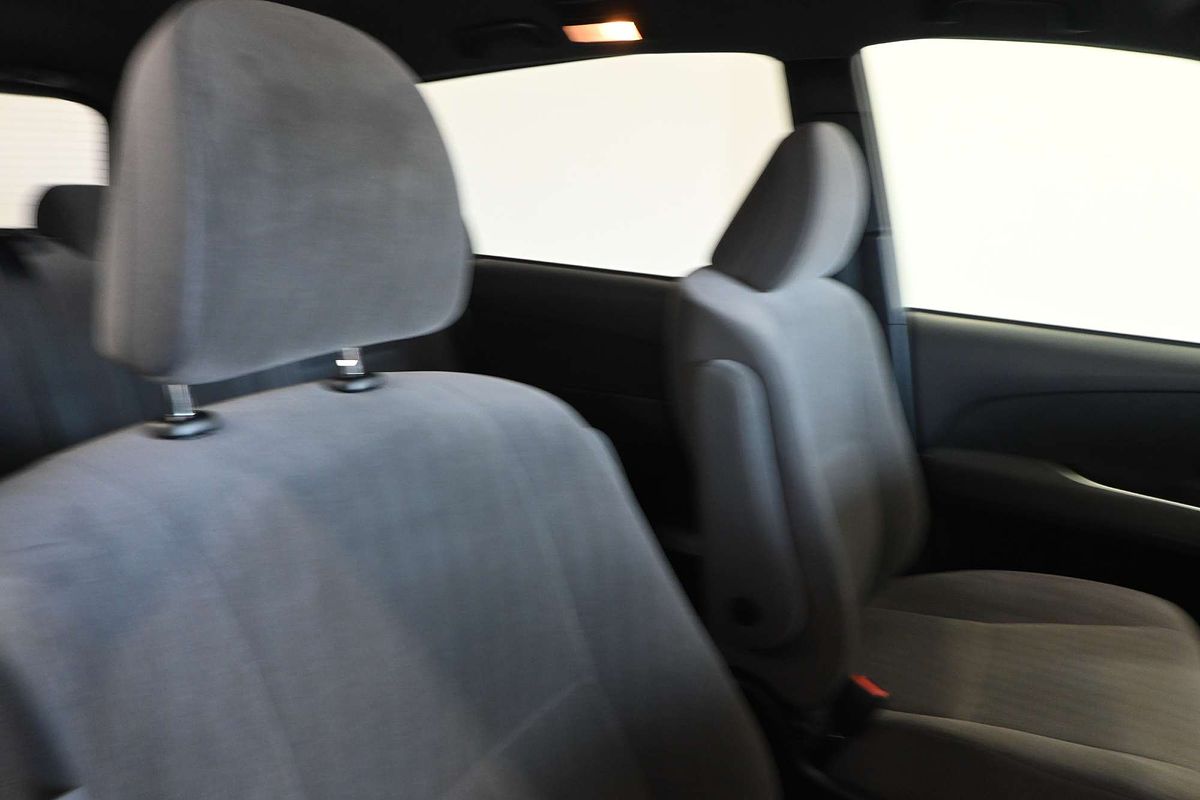 2018 Toyota Tarago GLi ACR50R