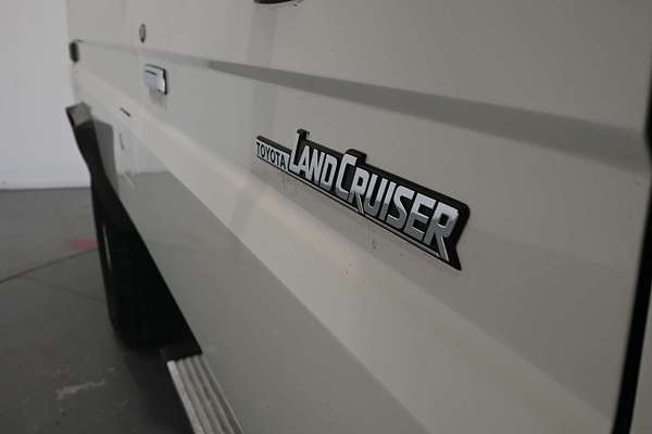 2021 Toyota Landcruiser GXL Troopcarrier VDJ78R