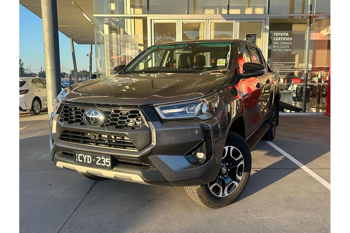 2024 Toyota Hilux SR5 48V GUN126R 4X4