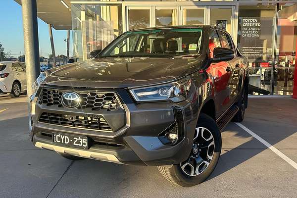 2024 Toyota Hilux SR5 48V GUN126R 4X4