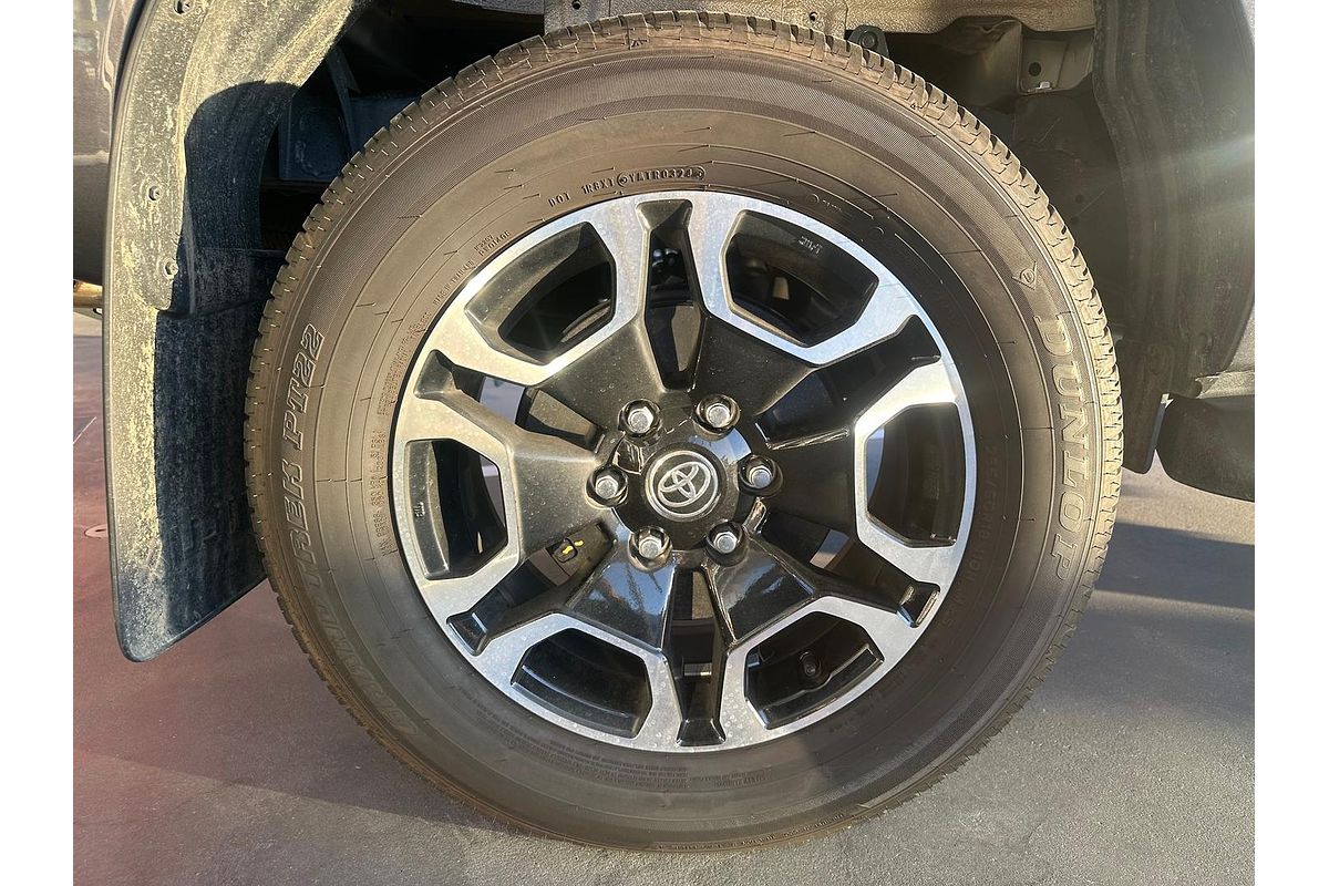 2024 Toyota Hilux SR5 48V GUN126R 4X4