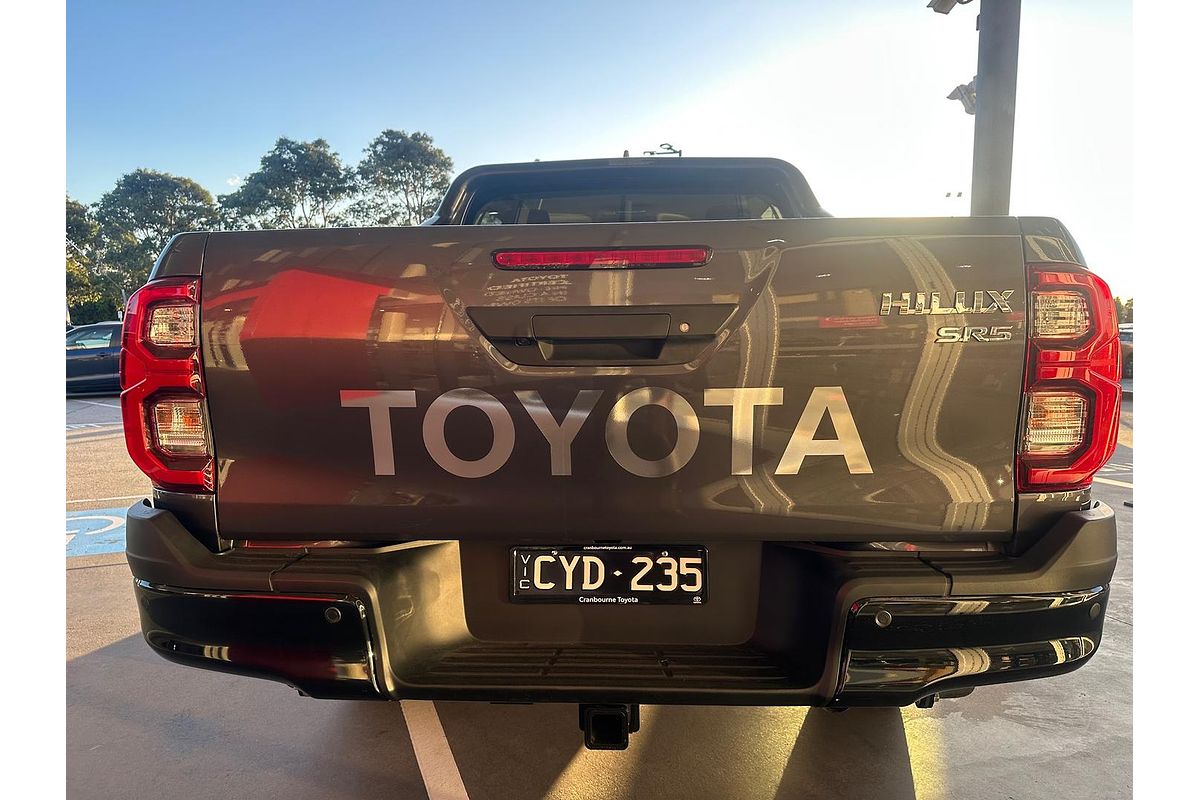 2024 Toyota Hilux SR5 48V GUN126R 4X4