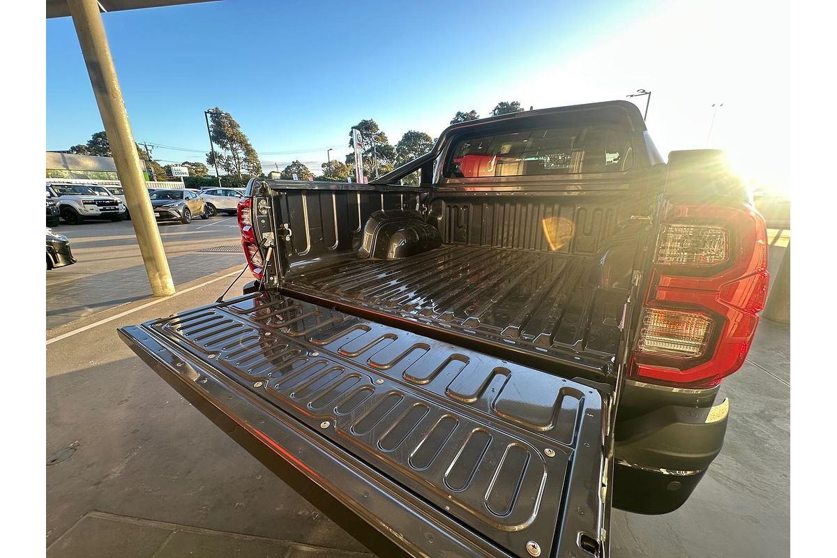 2024 Toyota Hilux SR5 48V GUN126R 4X4