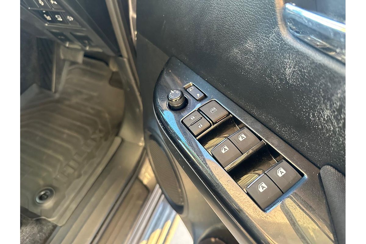 2024 Toyota Hilux SR5 48V GUN126R 4X4