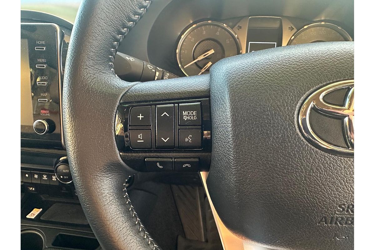 2024 Toyota Hilux SR5 48V GUN126R 4X4