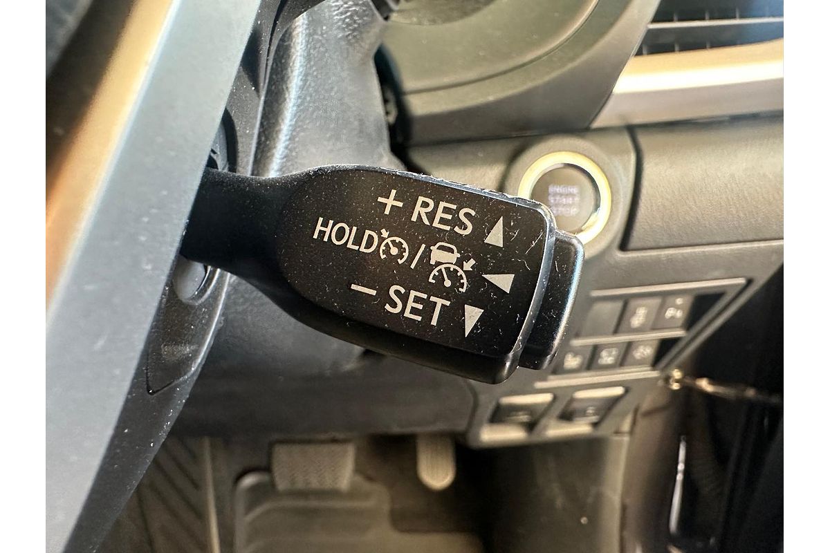 2024 Toyota Hilux SR5 48V GUN126R 4X4
