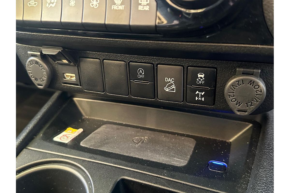 2024 Toyota Hilux SR5 48V GUN126R 4X4
