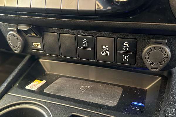 2024 Toyota Hilux SR5 48V GUN126R 4X4
