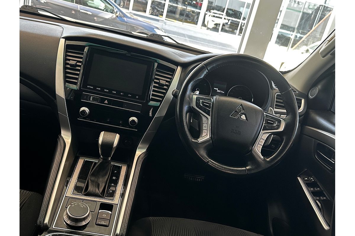 2020 Mitsubishi Pajero Sport GLX QF