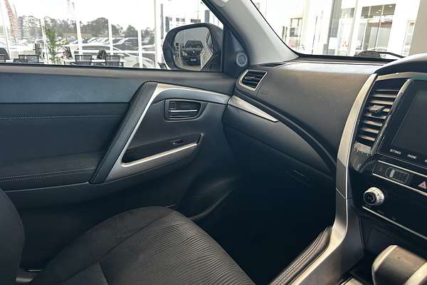 2020 Mitsubishi Pajero Sport GLX QF