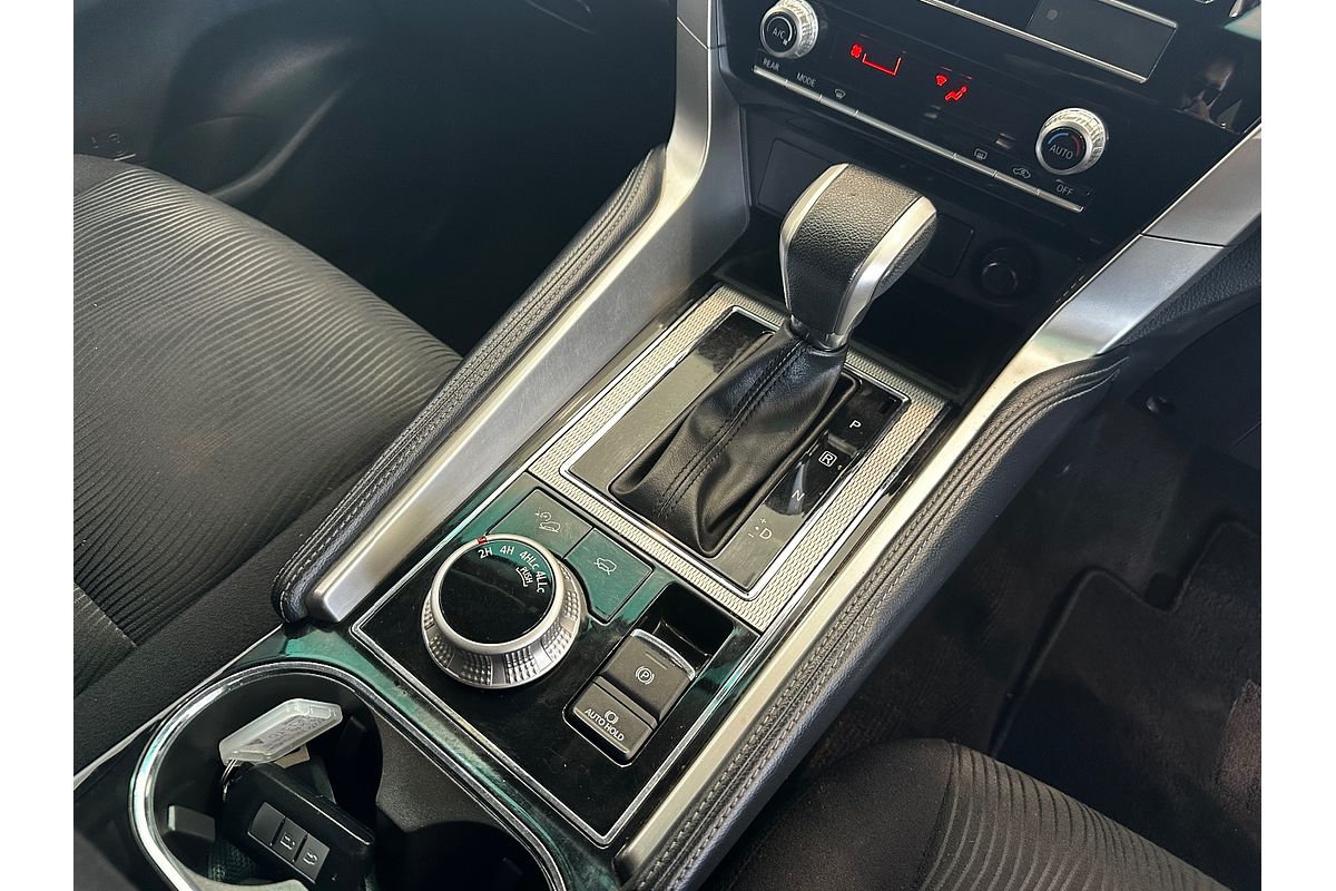 2020 Mitsubishi Pajero Sport GLX QF