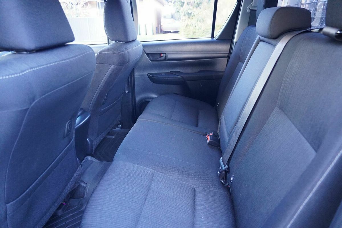 2021 Toyota Hilux SR5+ (4x4) GUN126R Facelift 4X4