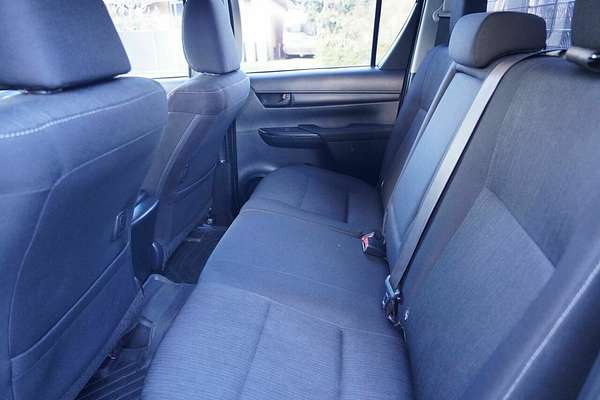 2021 Toyota Hilux SR5+ (4x4) GUN126R Facelift 4X4