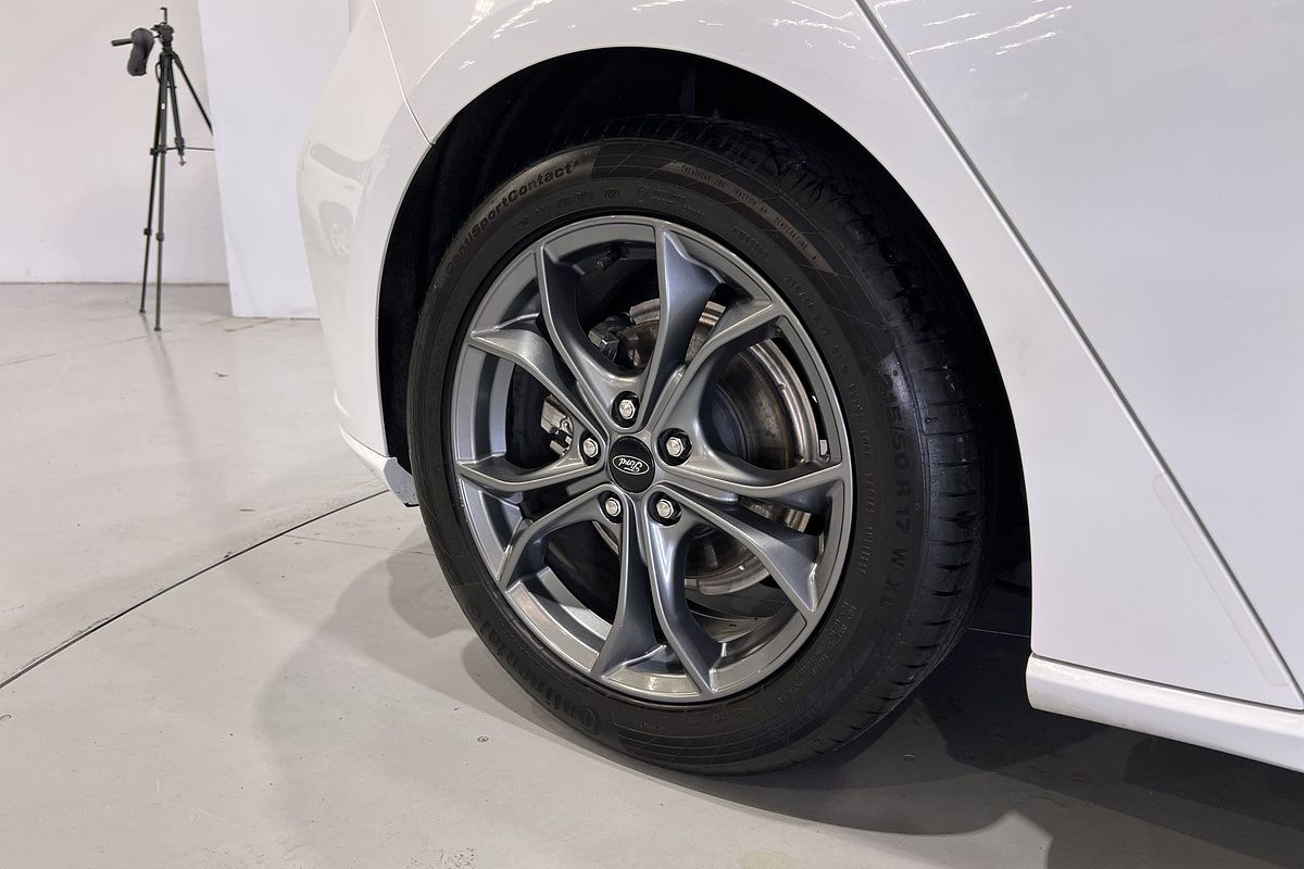 2019 Ford Focus ST-Line SA