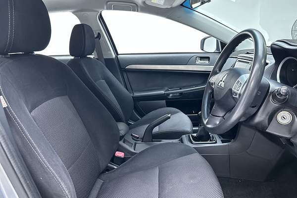 2014 Mitsubishi Lancer ES Sport CJ