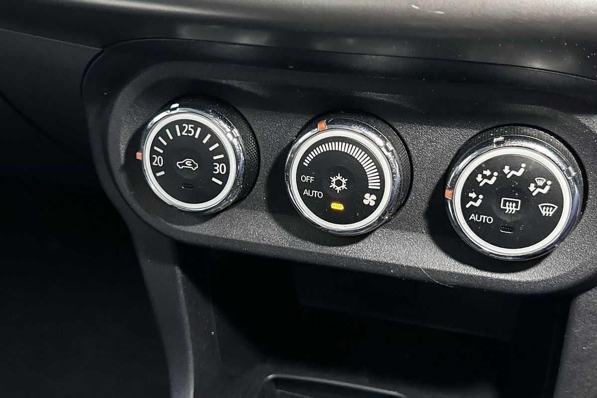 2014 Mitsubishi Lancer ES Sport CJ