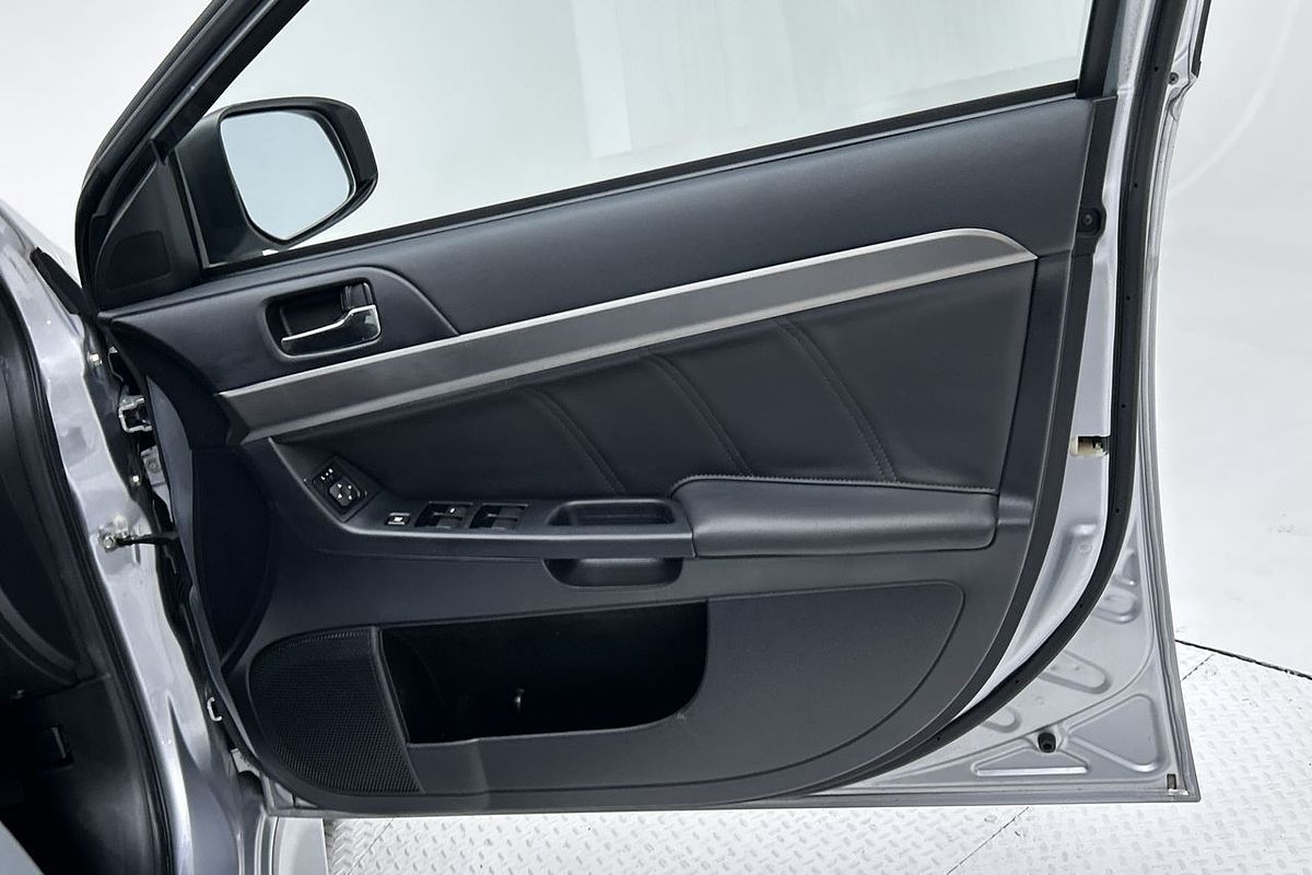 2014 Mitsubishi Lancer ES Sport CJ