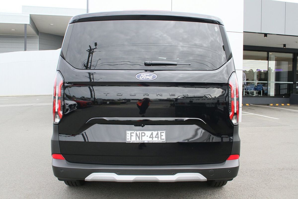 2024 Ford Tourneo Active AV SWB
