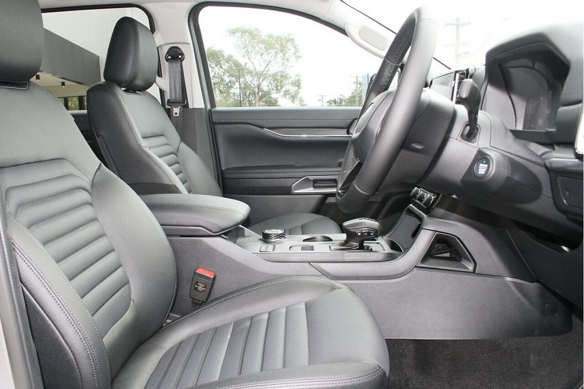 2025 Ford Everest Sport
