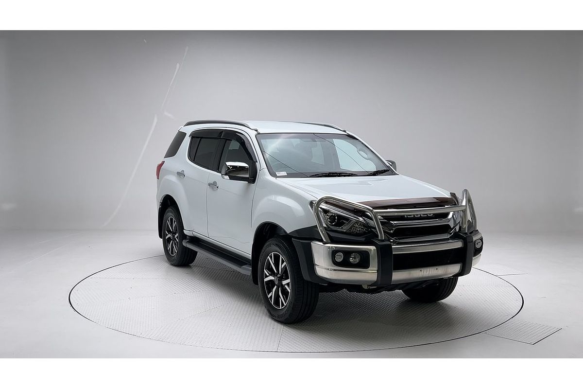 2020 Isuzu MU-X LS-T
