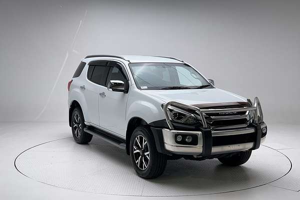2020 Isuzu MU-X LS-T