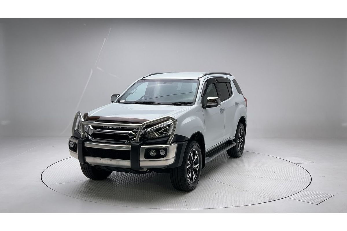 2020 Isuzu MU-X LS-T