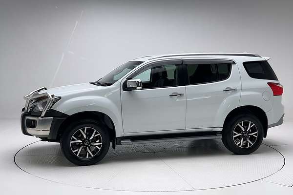 2020 Isuzu MU-X LS-T