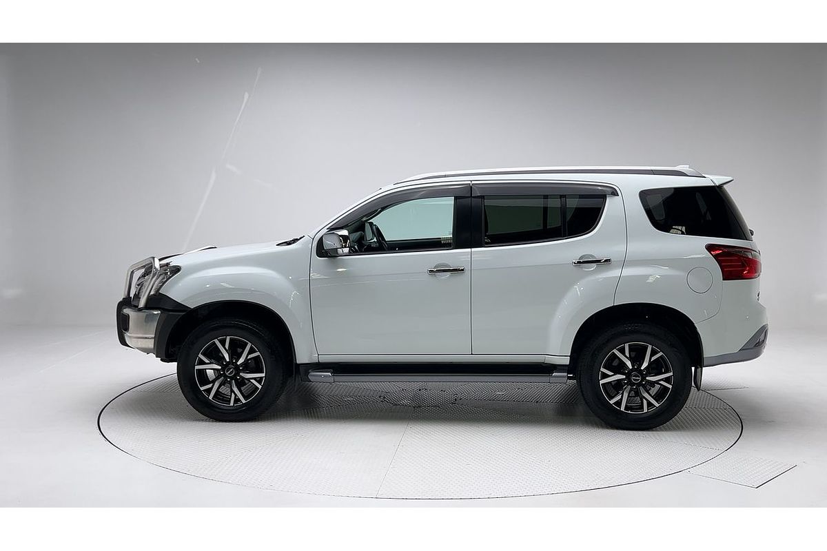 2020 Isuzu MU-X LS-T