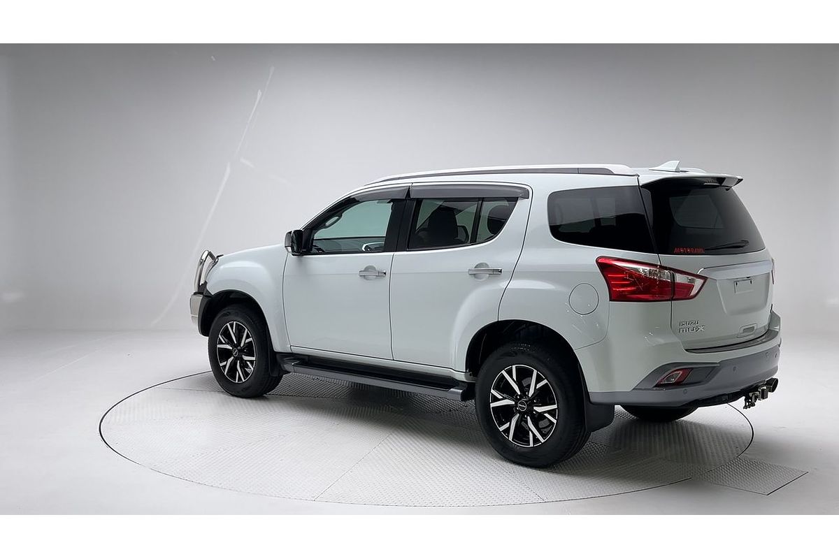 2020 Isuzu MU-X LS-T
