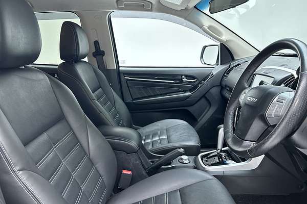 2020 Isuzu MU-X LS-T