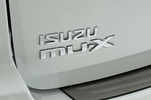 2020 Isuzu MU-X LS-T