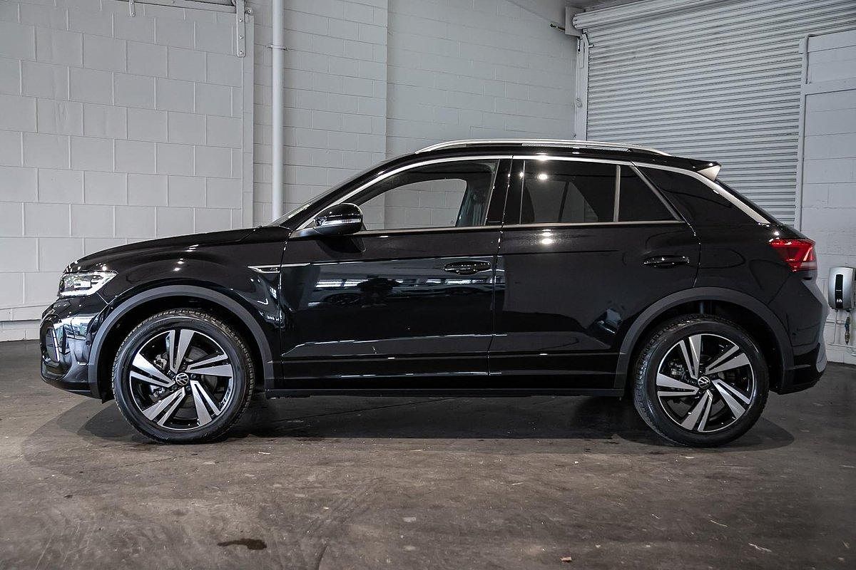 2024 Volkswagen T-Roc 140TSI R-Line D11
