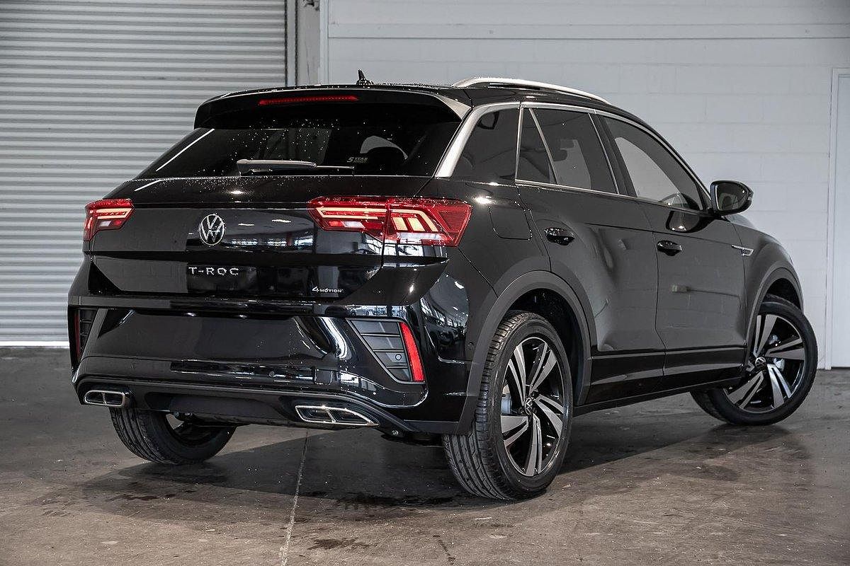 2024 Volkswagen T-Roc 140TSI R-Line D11