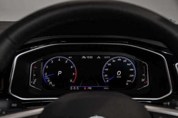 2024 Volkswagen T-Roc 140TSI R-Line D11